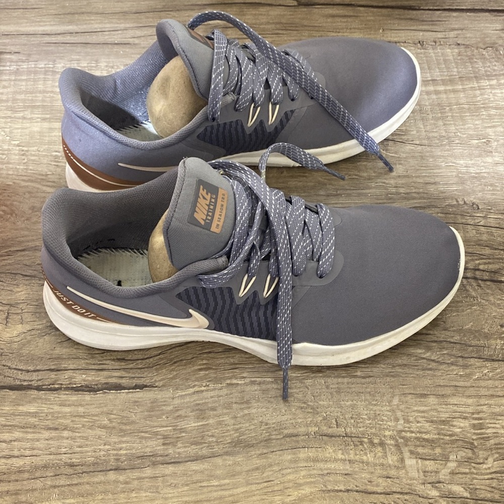 Nike in season TR8 women